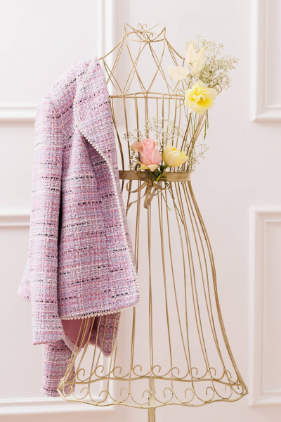 Демисезонный деловой костюм жакет и юбка с кантом Мода Юрс 2862-1 розовый - фото 6