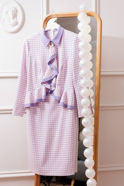 Платье с рельефами, воланами и разрезом на спинке Мода Юрс 2575 сирень - фото 6