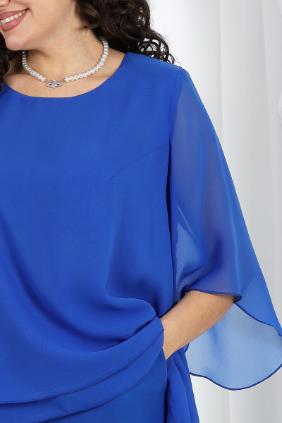 Нарядный брючный костюм из шифона с асимметричной туникой Ninele 6063 василек - фото 9