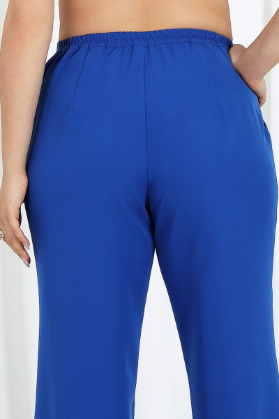 Нарядный брючный костюм из шифона с асимметричной туникой Ninele 6063 василек - фото 11