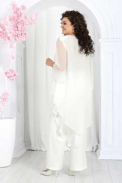 Элегантный брючный костюм из шифона с удлиненной туникой Ninele 6063 молочный - фото 8