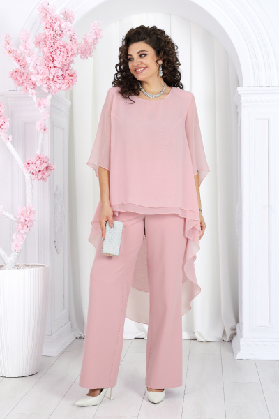 Нарядный брючный костюм из шифона с асимметричной туникой Ninele 6063 розовый - фото 3