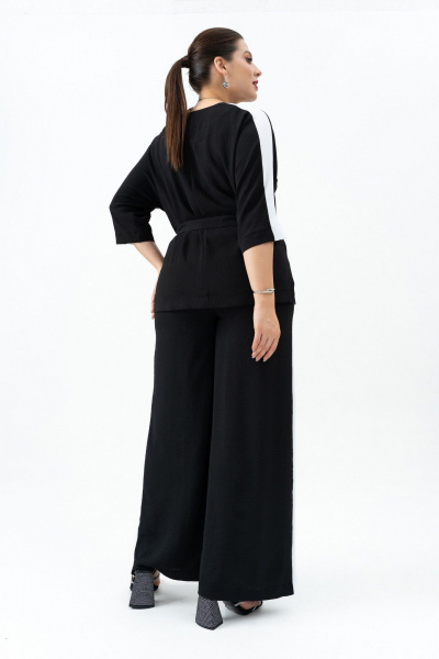 Черный брючный костюм с туникой и контрастными вставками Andina 972 черный/белый - фото 11