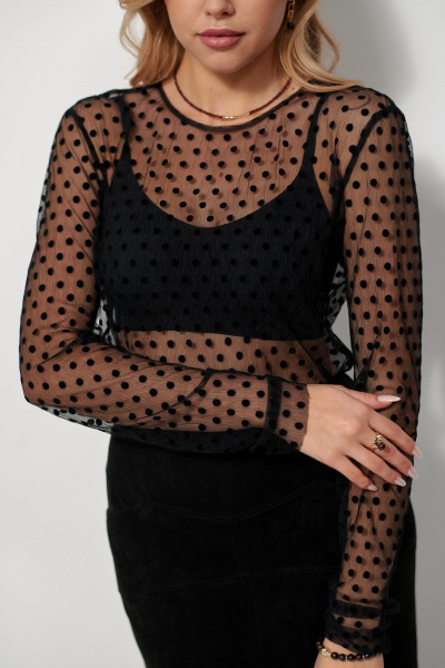 Черная блуза из сетки с жатым эффектом и длинными рукавами AMUARt 1027 черный - фото 9