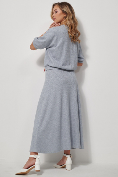 Костюм из вискозы с джемпером и юбкой макси AMUARt 1028-1 голубой - фото 14