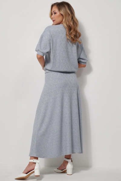 Костюм из вискозы с джемпером и юбкой макси AMUARt 1028-1 голубой - фото 13