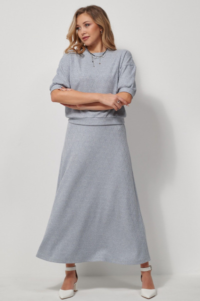 Костюм из вискозы с джемпером и юбкой макси AMUARt 1028-1 голубой - фото 4