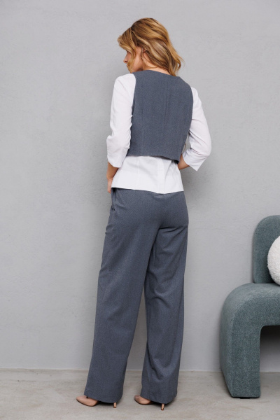 Стильный жилет из текстурной ткани на подкладке AMORI 2184 графит - фото 4