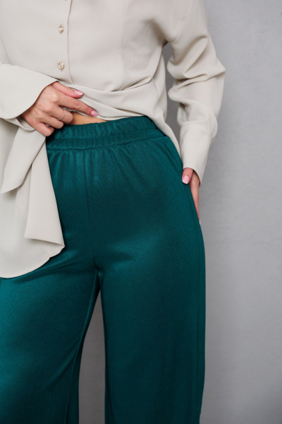 Блуза из текстиля с эффектным цветом оливки AMORI 6465 светлая_оливка - фото 7