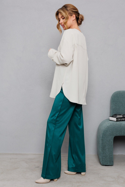 Блуза из текстиля с эффектным цветом оливки AMORI 6465 светлая_оливка - фото 2