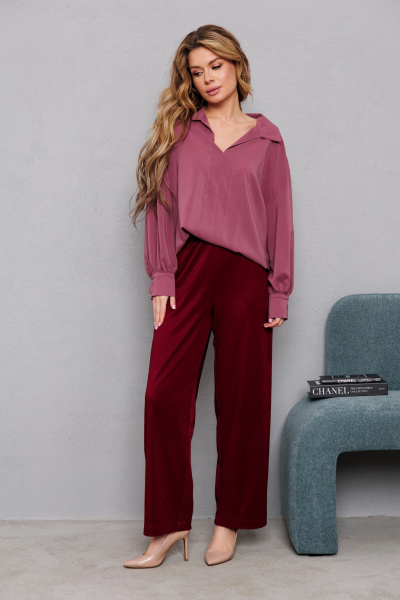 Блуза из текстиля с рукавами и вырезом на груди AMORI 6467 брусника - фото 5