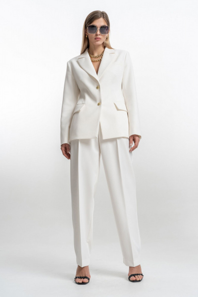 Молочный костюм: свободные брюки и жакет из текстиля с складками SILVERSPICE S-1529 молоко - фото 6