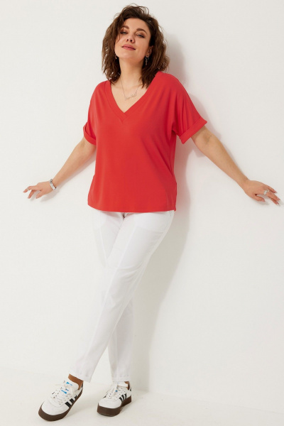 Полуприлегающая трикотажная блуза с коротким рукавом для стильных лугов BegiModa 4120 коралл - фото 3