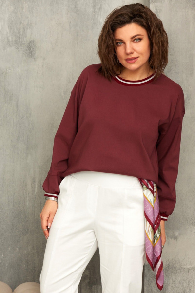 Спортивная трикотажная блуза с контрастными деталями для casual образа BegiModa 4121 бордо - фото 8