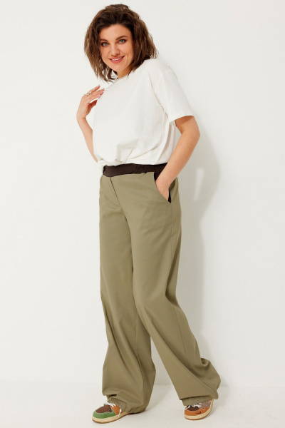 Свободные текстильные брюки с эластичным поясом и контрастными вставками BegiModa 6063 олива - фото 4