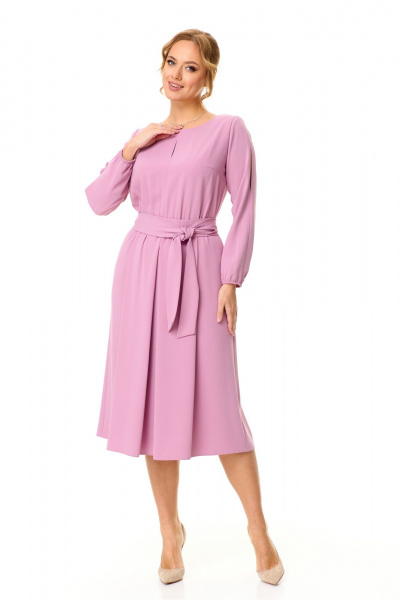 Платье миди с нагрудными вытачками и декоративным разрезом T&N 7605 пудра - фото 1