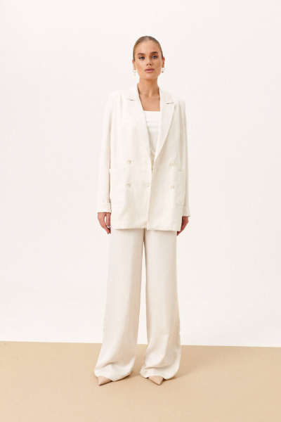Белый жакет с накладными карманами и брюки на резинке Prestige 1056 молочный - фото 1