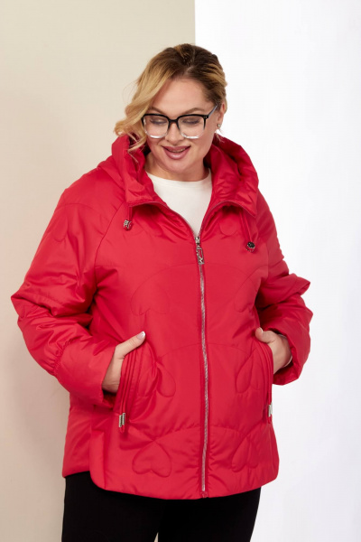 Демисезонная куртка с капюшоном красная стильная Shetti 2185 малиновый - фото 3