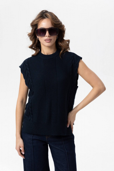 Объемный жилет из трикотажа с заниженной линией плеча и воротником-стойкой Romgil РВ0108-ШЕ5 темно-синий - фото 1
