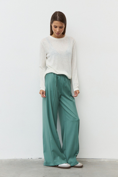 Демисезонные широкие брюки из костюмной ткани Luitui R2019 нефритовый - фото 1