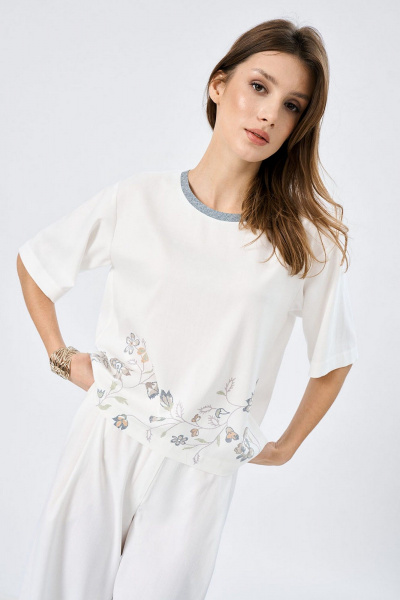 Базовая блуза свободного кроя со складкой на спинке Art Ribbon M3651T - фото 1