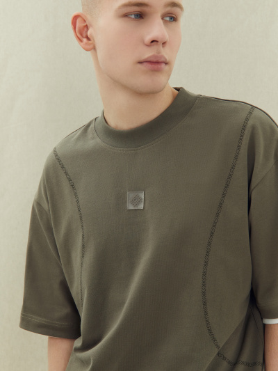 Футболка Mark Formelle 111883/24-3706П-0 т.полынь_печать_2_сл_на_пол_ТП_Д - фото 2