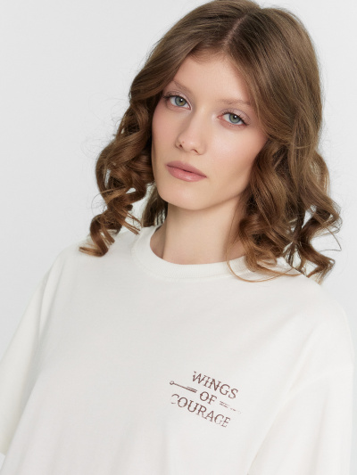 Футболка Mark Formelle 112678/24-28181П-0 молочный_печать3_1_сл_на_пол_3_сл_на_спинке - фото 6