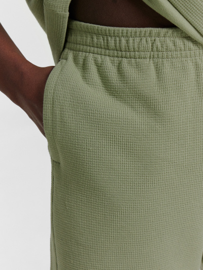 Шорты Mark Formelle 131107/24-4561Ц-24 зеленый_чай - фото 2