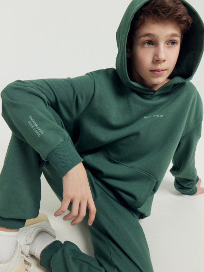 Брюки, худи Mark Formelle 393347/Ф22/25179П-7 темная_зелень_печать_1_сл_на_пол_1сл_на_ПР_рук_1сл - фото 10