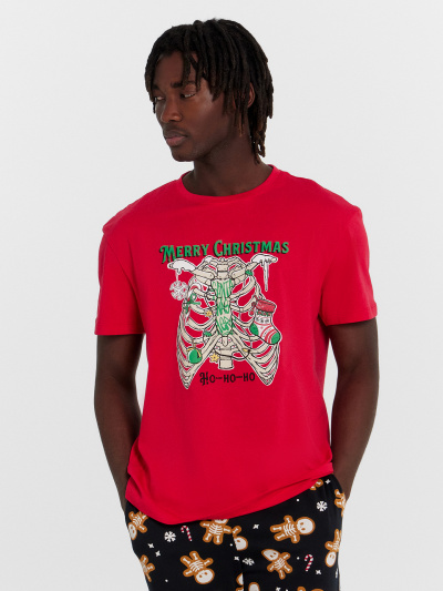 Брюки, футболка Mark Formelle 591043/24-4223ПП-5 красный_пряники_скелеты_на_черном_3_сл_на_пол - фото 5