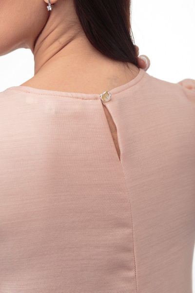 Очаровательная блуза из тончайшего полотна с драпировками Anelli 807 пудра - фото 11