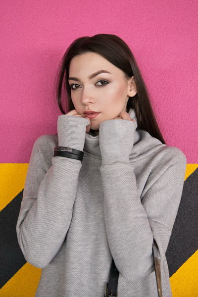 Тёплое серое платье с боковыми карманами из трикотажа Zen Wear WDR6.FT3.LGM - фото 4