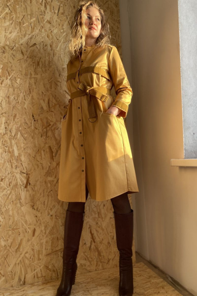 Платье горчичного цвета с отделкой тесьмой Pavlova 095 - фото 3