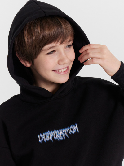 Худи Mark Formelle 123416/24-31049П-7П черный_печать_2_сл_на_пол_2_сл_на_спинке - фото 31