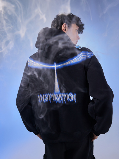 Худи Mark Formelle 121878/24-4279П-7П черный_печать_2_сл_на_пол_3_сл_на_спинке - фото 46