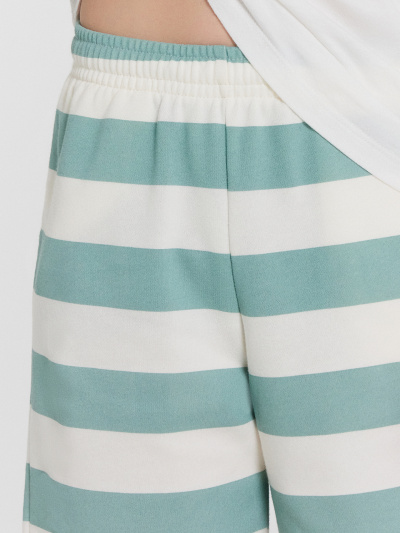 Шорты Mark Formelle 133341/25-36689П-7 шалфейно_молочная_полоска - фото 16