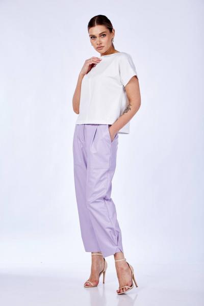 Комплект из топа и брюк из эко-кожи с разрезами и карманами Anastasia 979 молоко/лаванда - фото 3