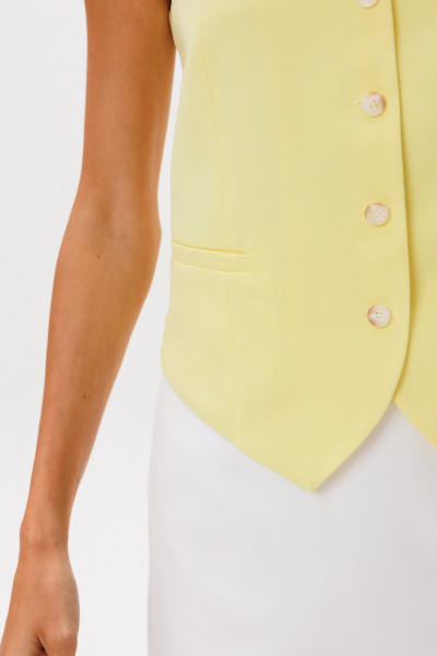 Жилет из текстиля с приталенным силуэтом и выточками THE NAME 2294 лимонный - фото 6
