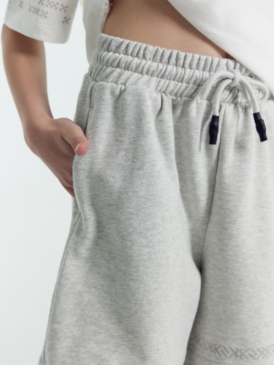 Шорты Mark Formelle 137740/24-27370П-7 серый_меланж_4306_А_печать_2_сл_на_ЛВ_дет_пер - фото 108