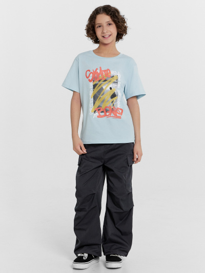 Футболка Mark Formelle 113433/24-26096П-0 голубая_дымка_печать_3_сл_на_пол - фото 2