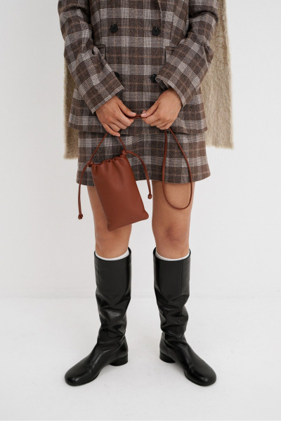 Костюм-двойка жакет и мини-юбка в клетку из текстиля PiRS 5756 коричневый - фото 6