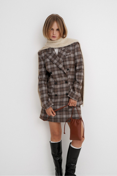 Костюм-двойка жакет и мини-юбка в клетку из текстиля PiRS 5756 коричневый - фото 2