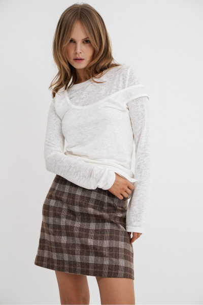 Комплект из трикотажного лонгслива и трапециевидной юбки PiRS 5757 коричневый - фото 1