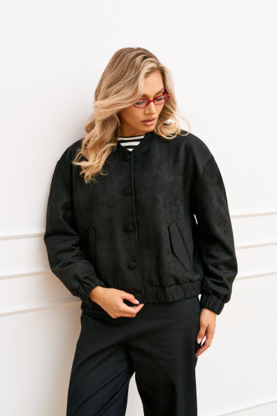 Бомбер AMUARt 1022-2 черный - фото 6