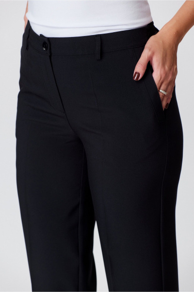 Черные классические брюки с карманами и резинкой БелЭльСтиль 596-2_79_22 черный однотон - фото 4