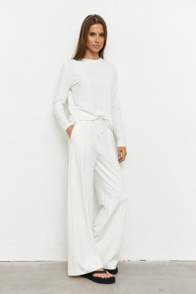 Бордовый костюм из трикотажа с широкими брюками и джемпером Luitui R4017 молочный - фото 1