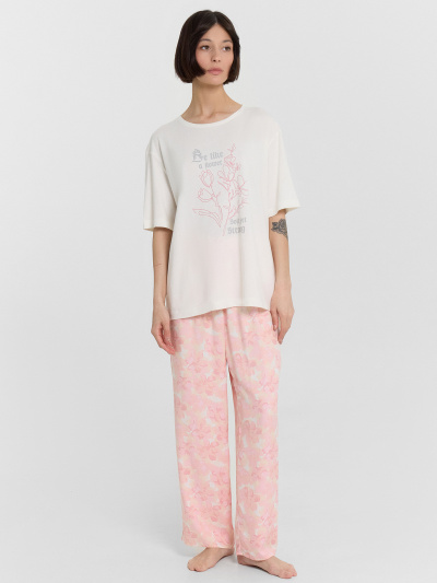 Брюки, футболка Mark Formelle 592541/24-33686ПП-14 св.молочный_цветы_на_св.молочном_3_сл_на_пол - фото 3