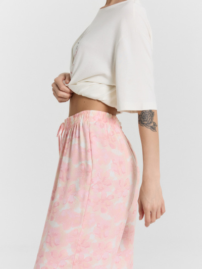 Брюки, футболка Mark Formelle 592541/24-33686ПП-14 св.молочный_цветы_на_св.молочном_3_сл_на_пол - фото 2