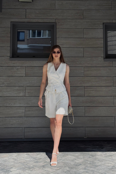 Жилет DNM 039 молочный - фото 1