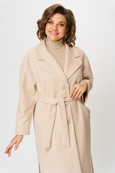 Пальто Koketka i K 1298-2 молочный - фото 8